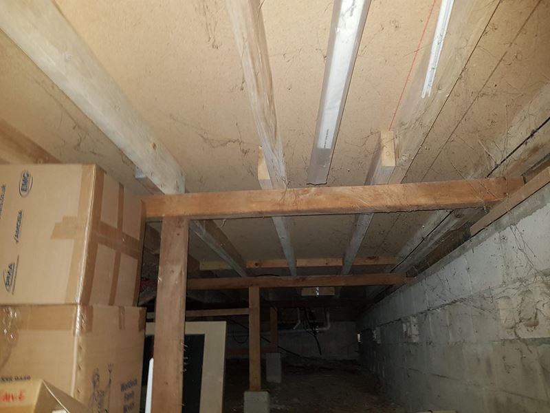 no-underfloor-insulation.jpg